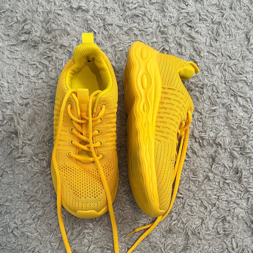 Bright Yellow Running , tennis sneaker